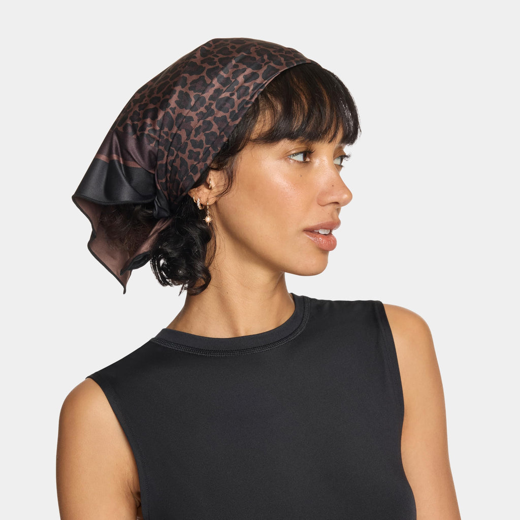 MISSION Cooling Bandana - Lightweight & Breathable - Cools Up to 2 Hours - UPF 50 Sun Protection - Machine Washable