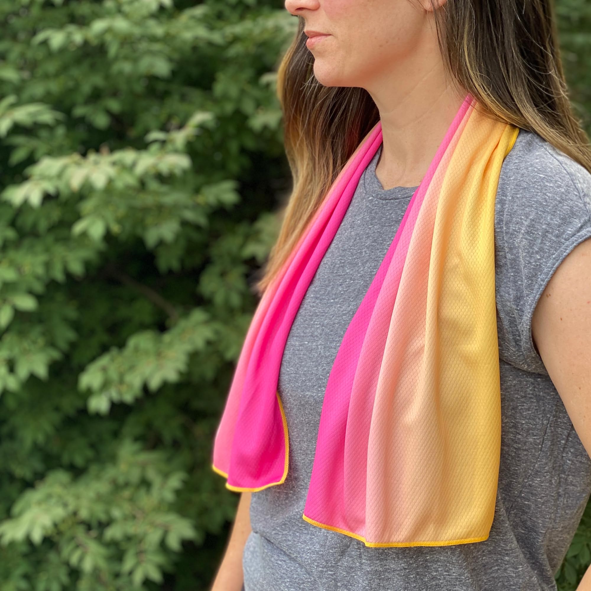 SHAKEitCOOL Extended Size Cooling Towel – Be Cool in Style - Heat Relief, Soft, Lightweight, Sun Protection, Easy Clean - Perfect for Biking, Hiking, Running, Yoga, Golf - Blue Purple Wave M